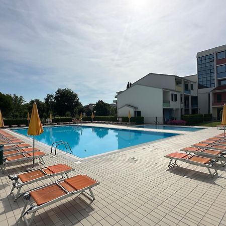 Villaggio Luna Swimmingpool- Agenzia Cocal Caorle Kültér fotó