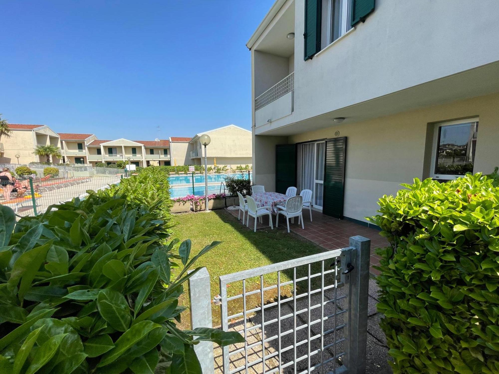 Villaggio Luna Swimmingpool- Agenzia Cocal Caorle Kültér fotó